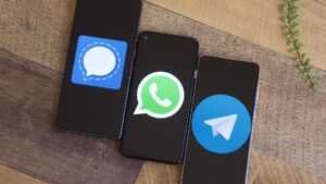 Top Features of Telegram and WhatsApp
